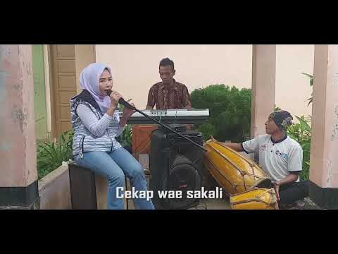 Ibu RW (RIANI & DEU BAND)