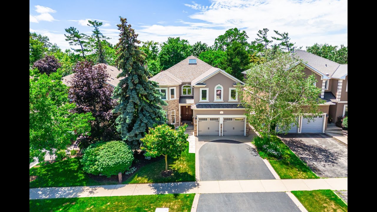 2246 Grand Ravine Drive, Oakville Home - Real Estate Properties