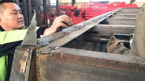 Ring groove rivet machine container 10 type 20 type vibrating screen electric hydraulic ring groove