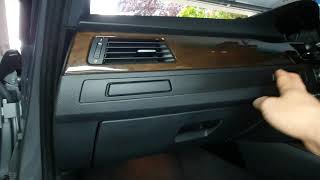 BMW E90 AUX and Bluetooth not working -how to remove glove box