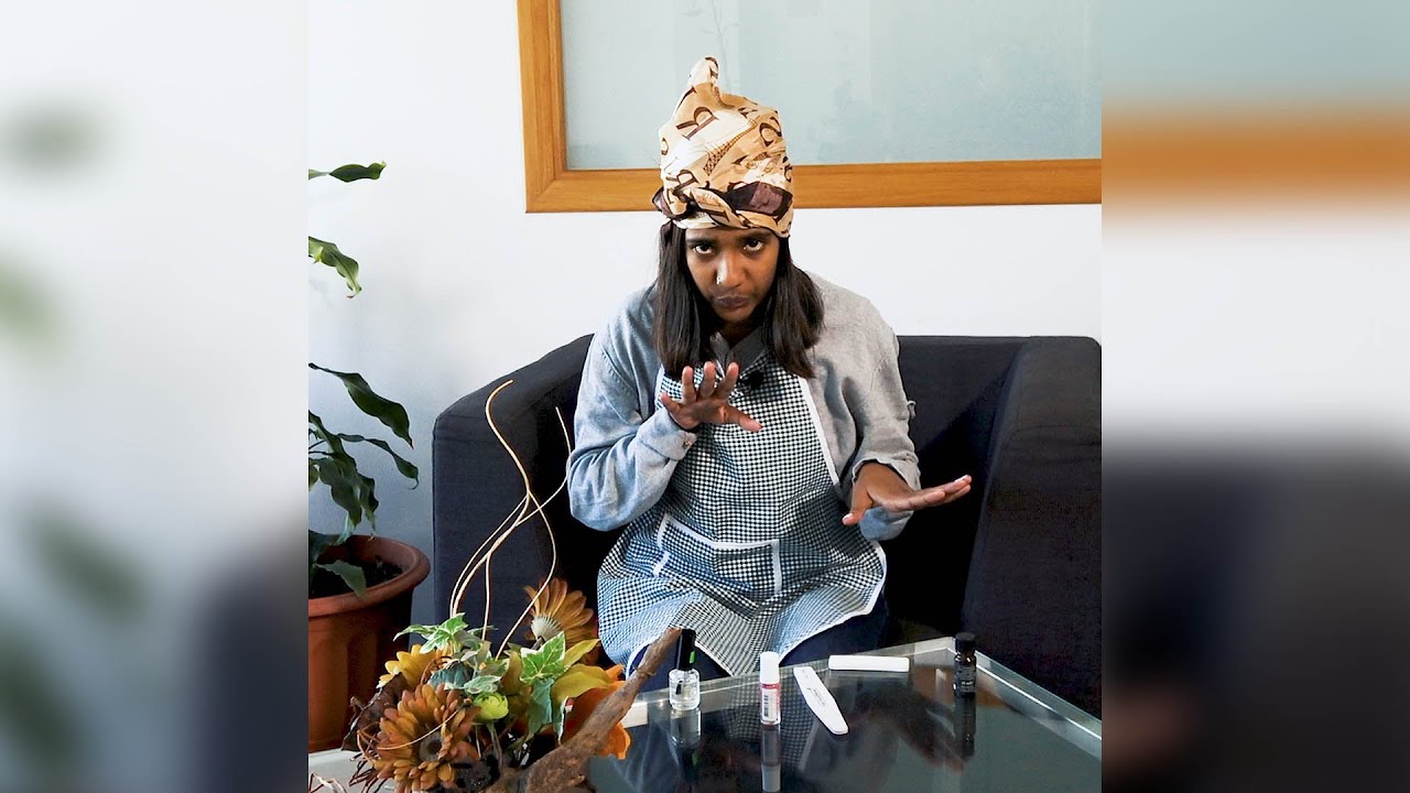 Épisode 2 :  Mama Pinez pe fer so nailtech pandan ki madam pa la