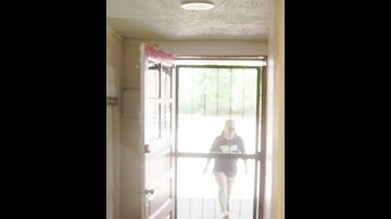 Thumbnail of Who's Walking in ? #ghosttown