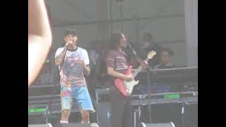 Red Hot Chili Peppers perform \\