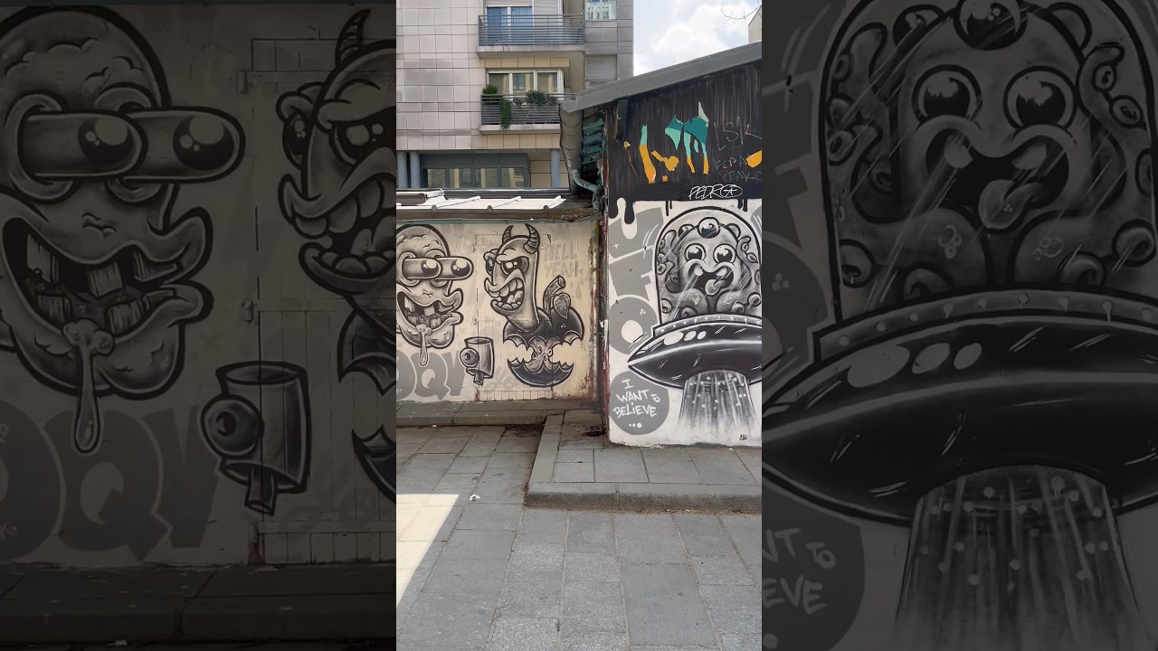 Area 52 👽🛸 by Jack Ardi - Paris, France. 