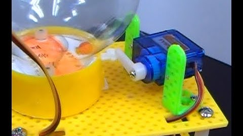 DIY Arduino UNO Basketball-Shooting Robot for Mini Basketball Game Machine (自製 帶旋轉籃框之封閉式自動投機)