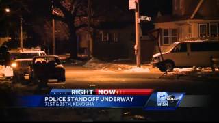 Kenosha police deal with standoff