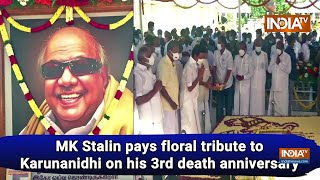 Mk Stalin Pays Floral Tribute to Karunanidhi on His Third Death Anniversary