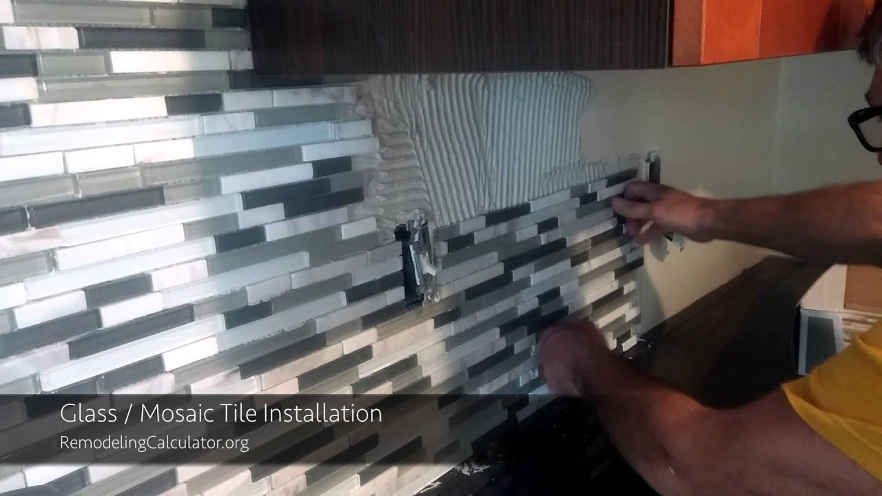 cost to install glass tile backsplash