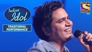 Sholay के Get Up में किया Perform 