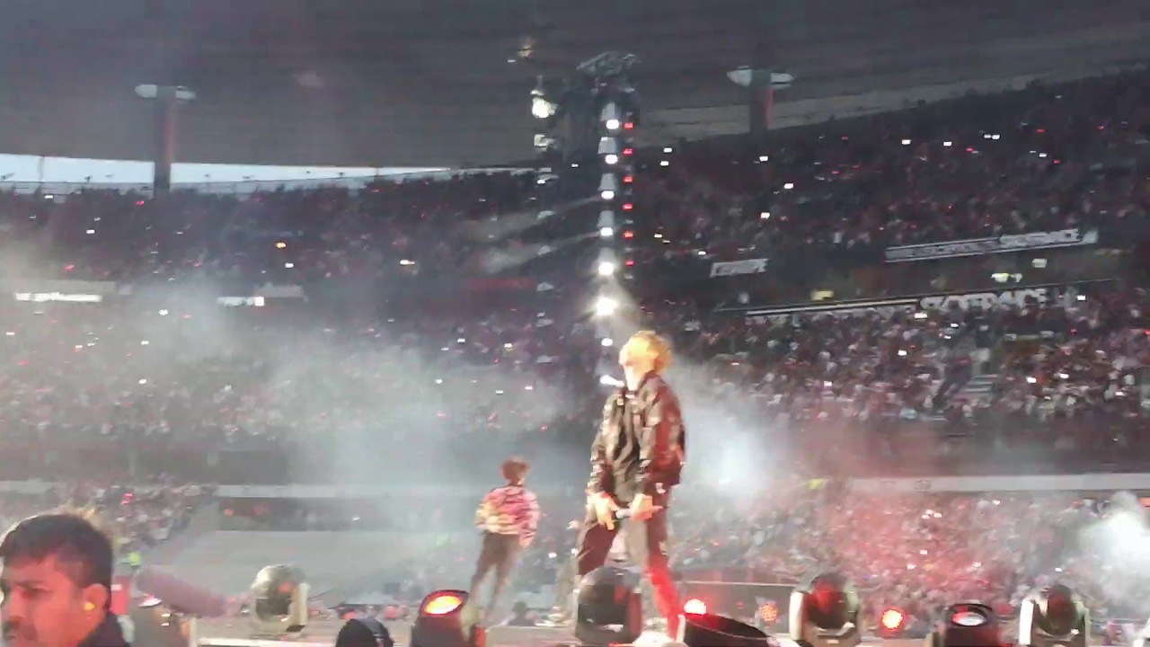 BTS - MIC Drop, Paris, 190608