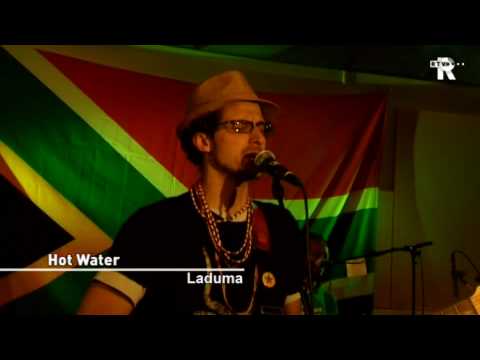 Live Uit Lloyd - Hot Water - Laduma