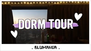 I'm finally showing you guys a tour of my double room at tatham hall
located york university. and if still have any questions after
watching this vide...