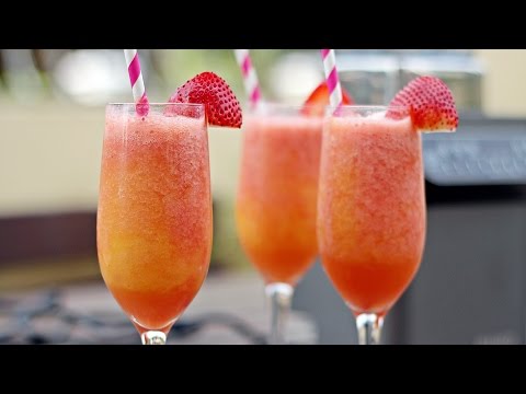 strawberry-and-mango-swirl-smoothie-w/-mayer-bianco-diver-blender---summer-party