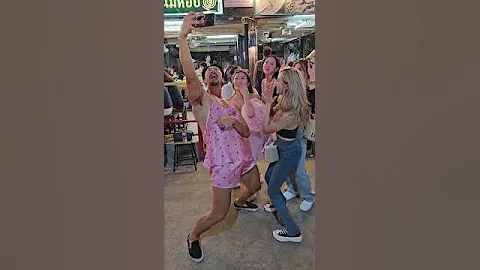 10 | Dancing Sexy Guys | Staneemeehoi Restaurant | Bangkok | Thailand | Dancing Waiters