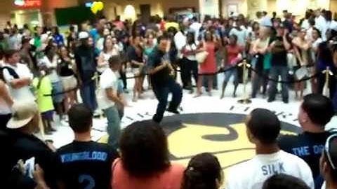 Lambda Sigma Upsilon - Czar chapter FA08 showcase