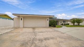 9911 Royal Palm Dr, Bradenton, FL 34210