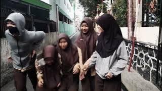 IX C || SALING TOLONG MENOLONG || DRAMA PPKN