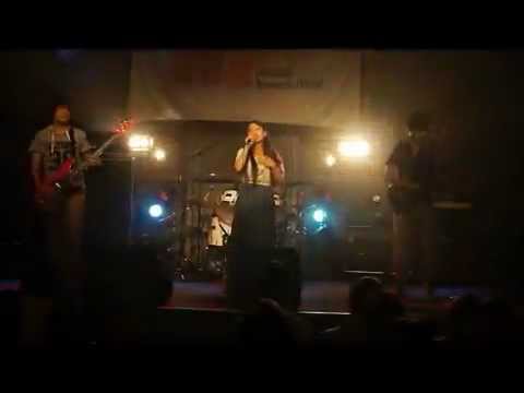 阿部真央 ポーカーフェイス Covered By Vivi Youtube 阿部真央 ポーカーフェイス Covered By Vivi Youtube