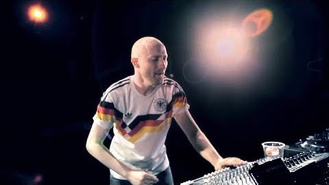 Berlin Calling (2008) Intro Scene