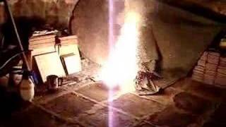 Extremely intense thermite-like reaction use aluminum powder with plaster powder