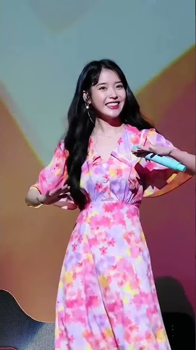 IU CUTE LIL DANCE IN BBIBIBI WHEN THE FANCHART START🥰