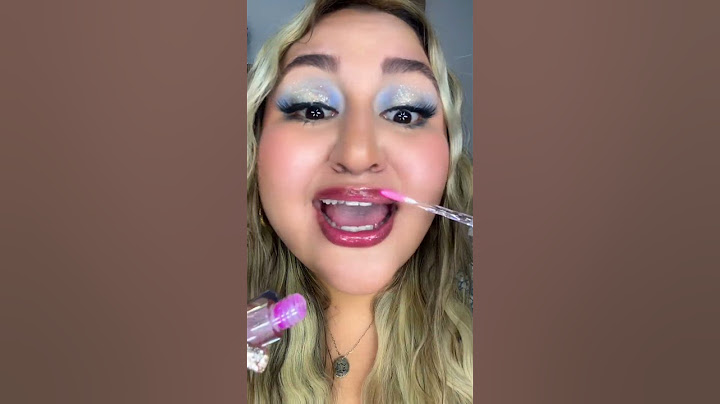 PUTTING ON 100 LAYERS OF LIP GROWING LIPSTICK 😨💋