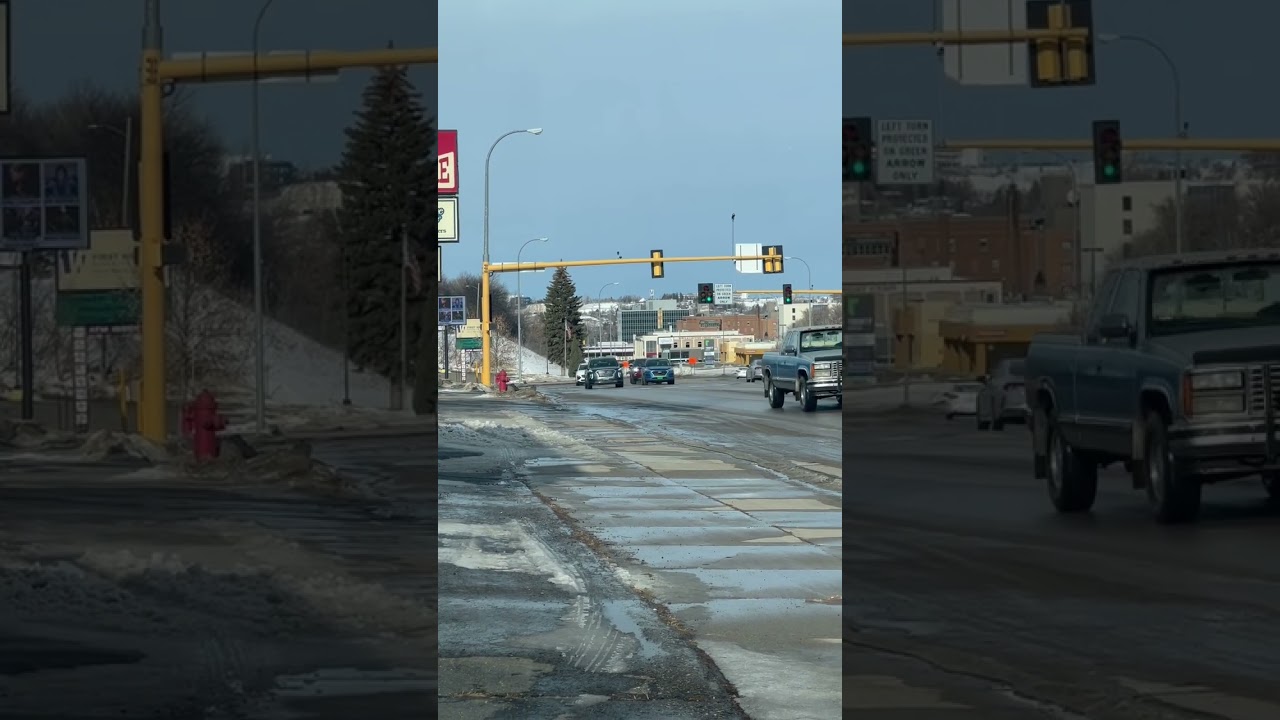 Hyundai Palisade Vs Ford Escape Granny Drag Racing: Pride at the Red-light