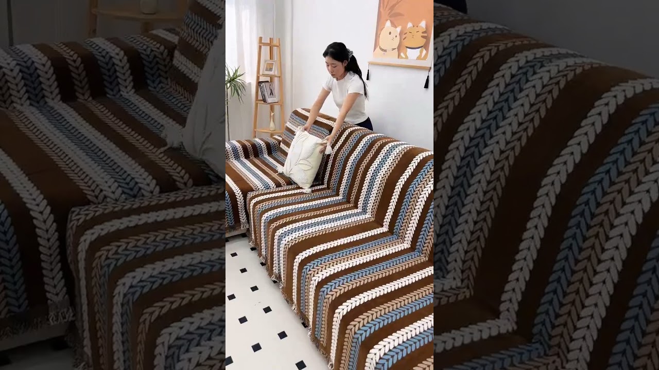 Code 'CA361' and link in bio📣 Cozy Decorative Throw Blanket for Couches with Stripes