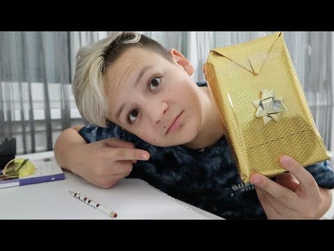 Videó: Mi a legjobb születésnapi ajándék egy 7 éves fiúnak?