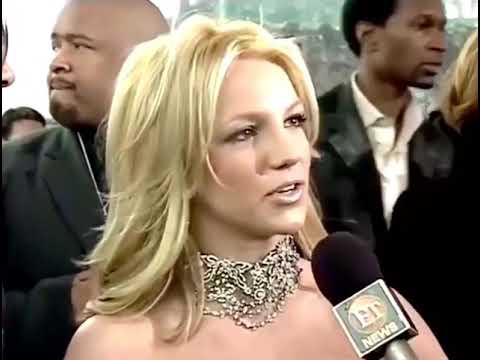 Britney Spears & Justin Timberlake 2001 American Music Awards Red Carpet