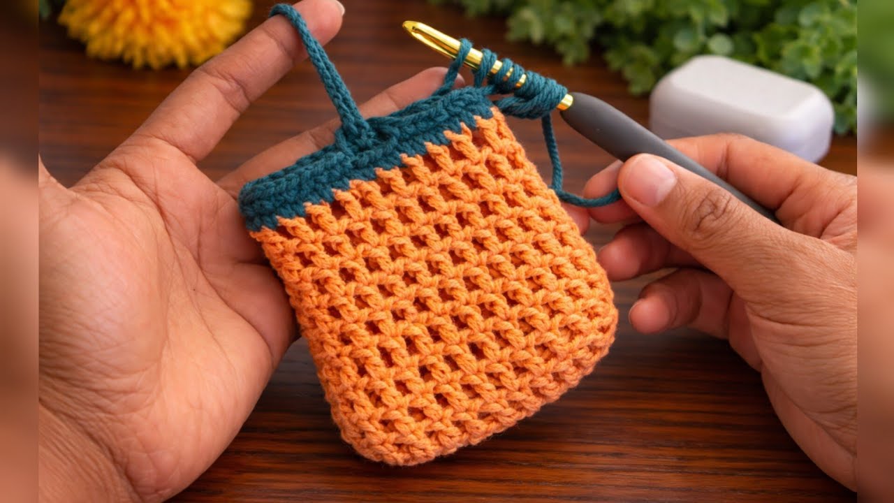 Easy Crochet Earphone Bag Tutorial | Beginner Friendly Earbud Pouch l 