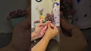 glitter paper rose 🌹 🌹 🌺 😘 diy home decor items #youtubeshorts #diy #craftyliving #craftyliving