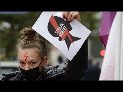 Πολωνία: Γενική απεργία για τις αμβλώσεις