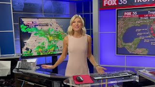 Behind the scenes of the FOX 35 Storm Center screenshot 4