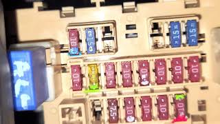 2009 Nissan Rogue Radio Fuses
