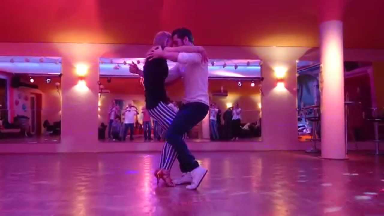 Kiko & Christina - BACHATA SENSUAL beginner workshop @ Salsa del Alma Hannover 31.10.2015 dance video gan
