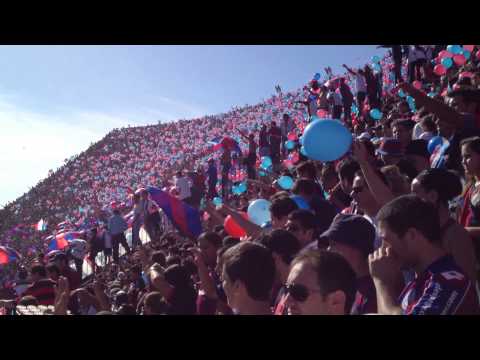 Watch the video for En plaza constitucion