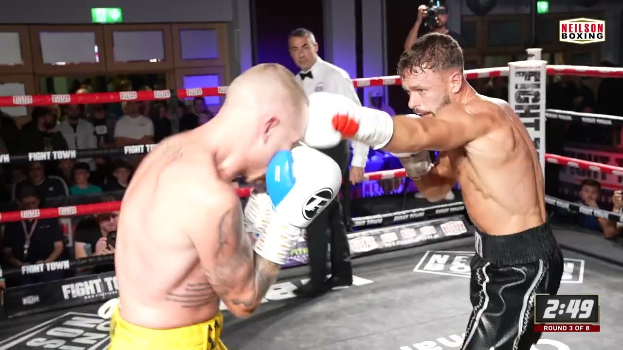 Bradley Townsend vs Paul Scaife FULL FIGHT - Fight Town Oxford - 15th October 2022 - Neilson Boxing