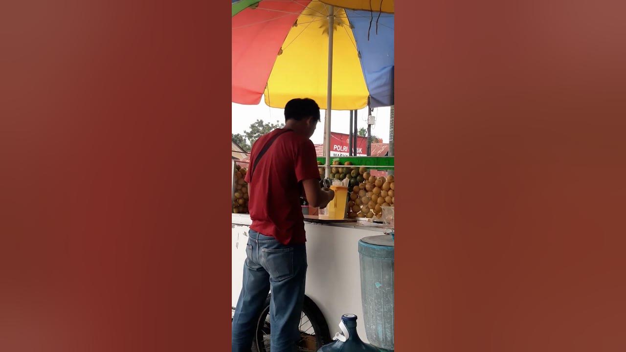 panas panas gini di segerin pake es lemon. #eslemontea #minumansegar #kulinerindonesia