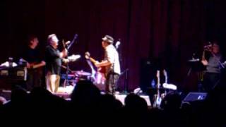 Delbert McClinton - Standing On Shaky Ground chords