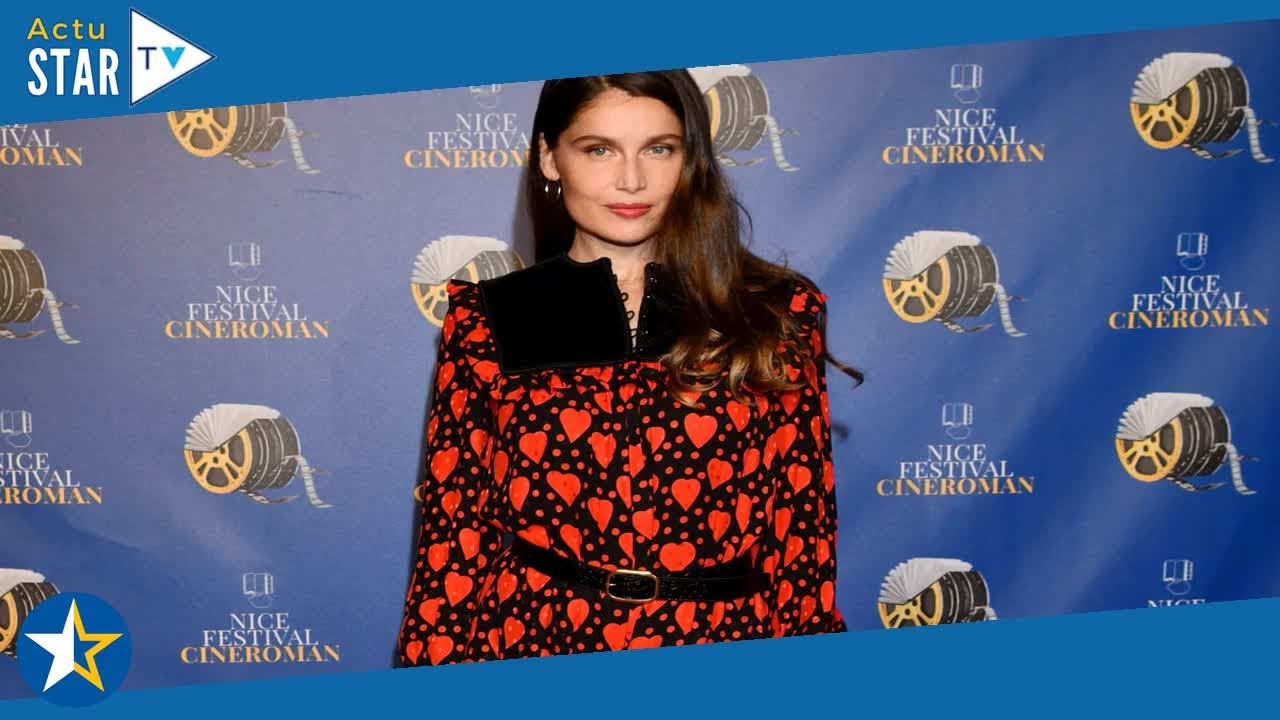 Laetitia Casta ne vieillit pas : la preuve en images - YouTube