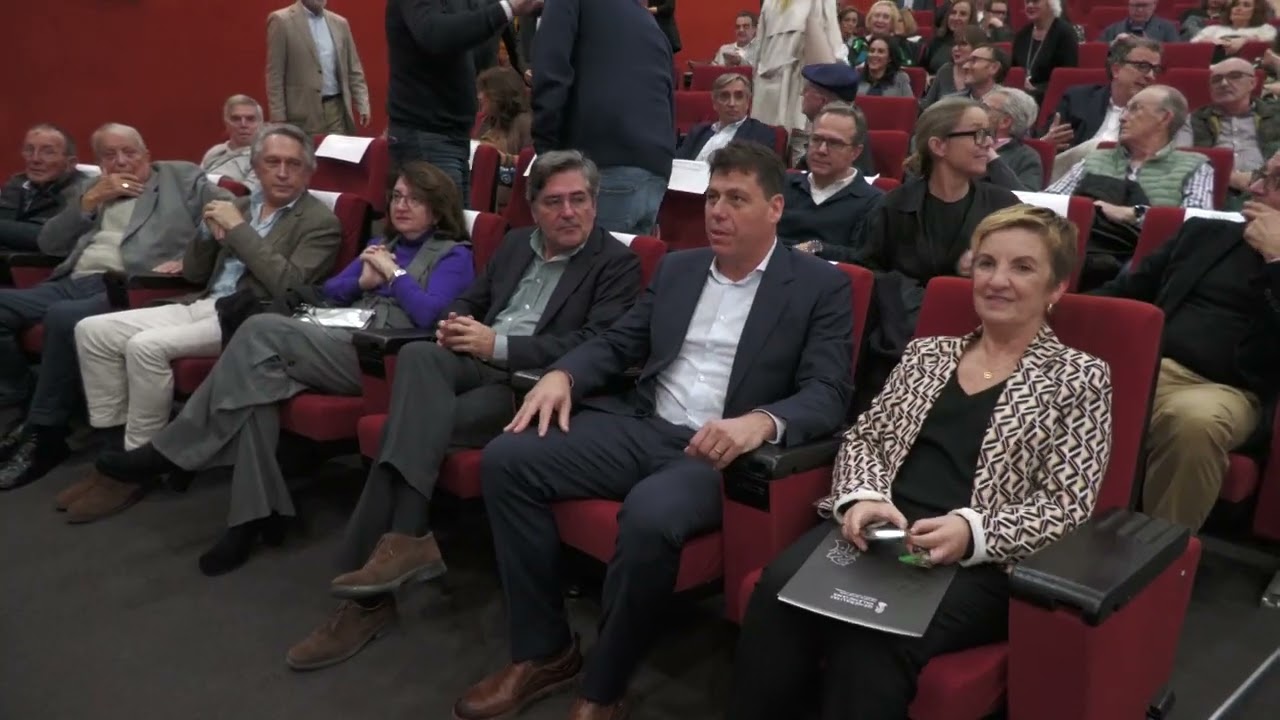 Un libro recoge el legado de los 40 años de COEPA | AlacantíTV