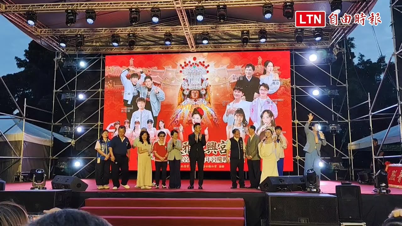 到底誰才是「大牌」?盧秀燕同台白冰冰 互稱演藝、政壇媽祖婆 到底誰才是「大牌」?盧秀燕同台白冰冰 互稱演藝、政壇媽祖婆