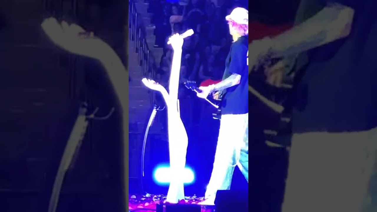 MACHINE GUN KELLY & IANN DIOR 6.28.22 MSG NYC