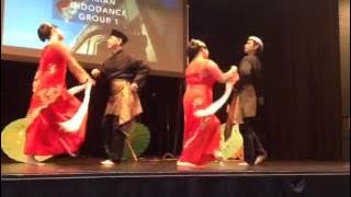 Tari Payung( Berbendi-bendi) disajikan dari Melayu untuk pe