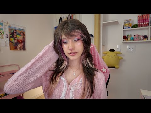 chatting and testing fairy makeup with lots of glitter 🌷