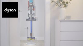 How to assemble your Dyson Gen5detect™ Outsize cordless vacuums Floor Dok Multi™