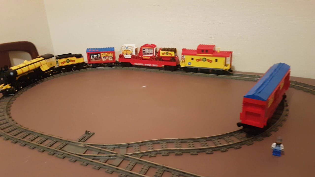 lego circus train