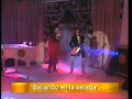 raul porchetto y sandro bailando en las vereda.wmv