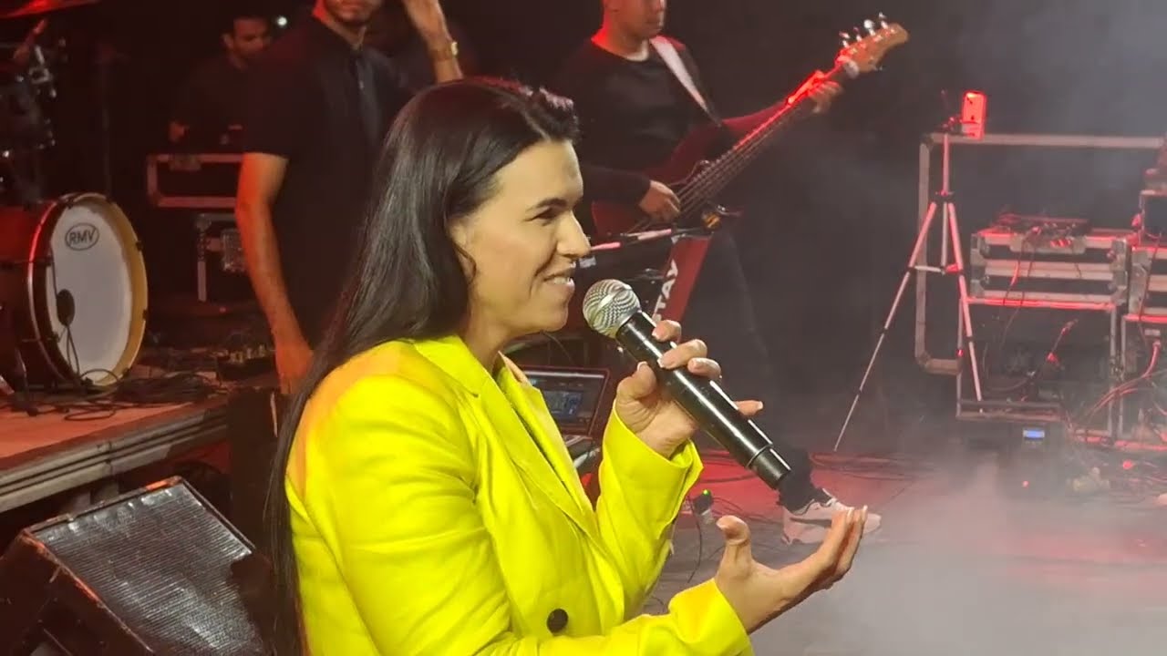 Eliane Fernandes |  31 anos Administrativo de Porto Rico do MA